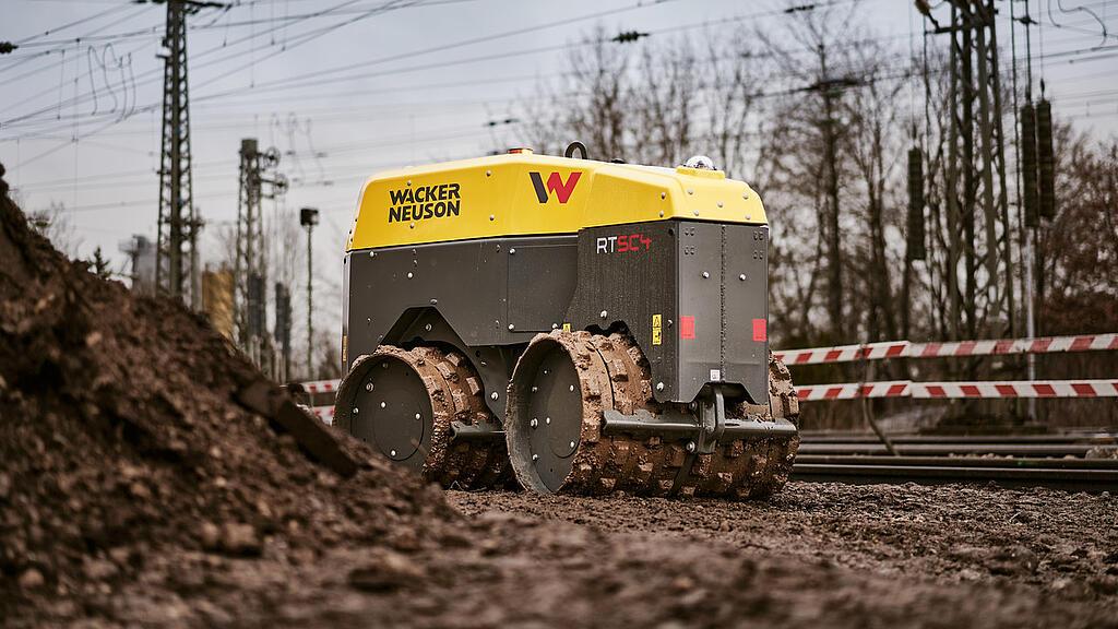 trench roller rt in action at construction site